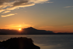 琵琶湖の夜明け