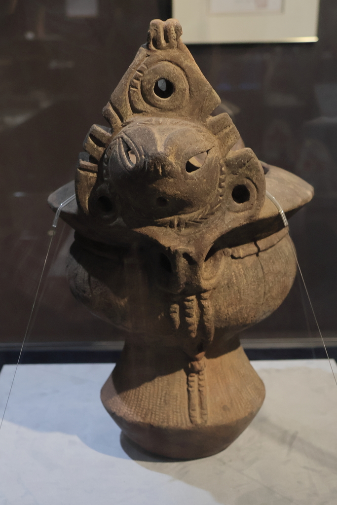 顔面把手付深鉢形土器