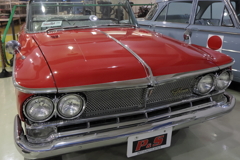 赤いプリンスグロリア