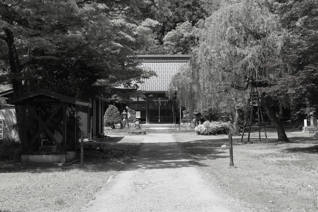 柳廼社(やなぎのやしろ)大野城登城口