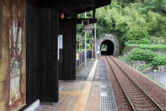 宮本武蔵が見守る駅