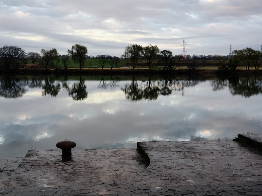 雨上がりの江戸川4