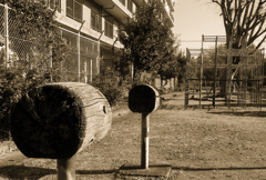 且つて子どもたちがいた公園