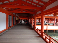厳島神社　神殿内