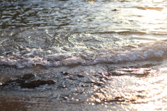 Sparkling Waves
