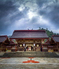 聖地への幸せな入場