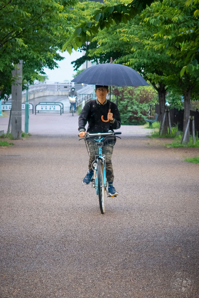 雨のサイクリスト
