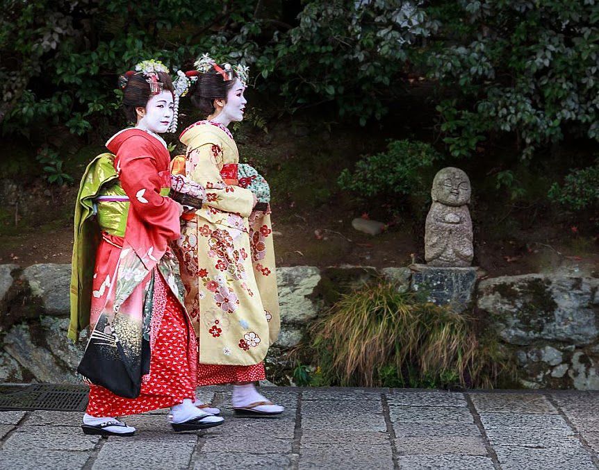 二人の女性