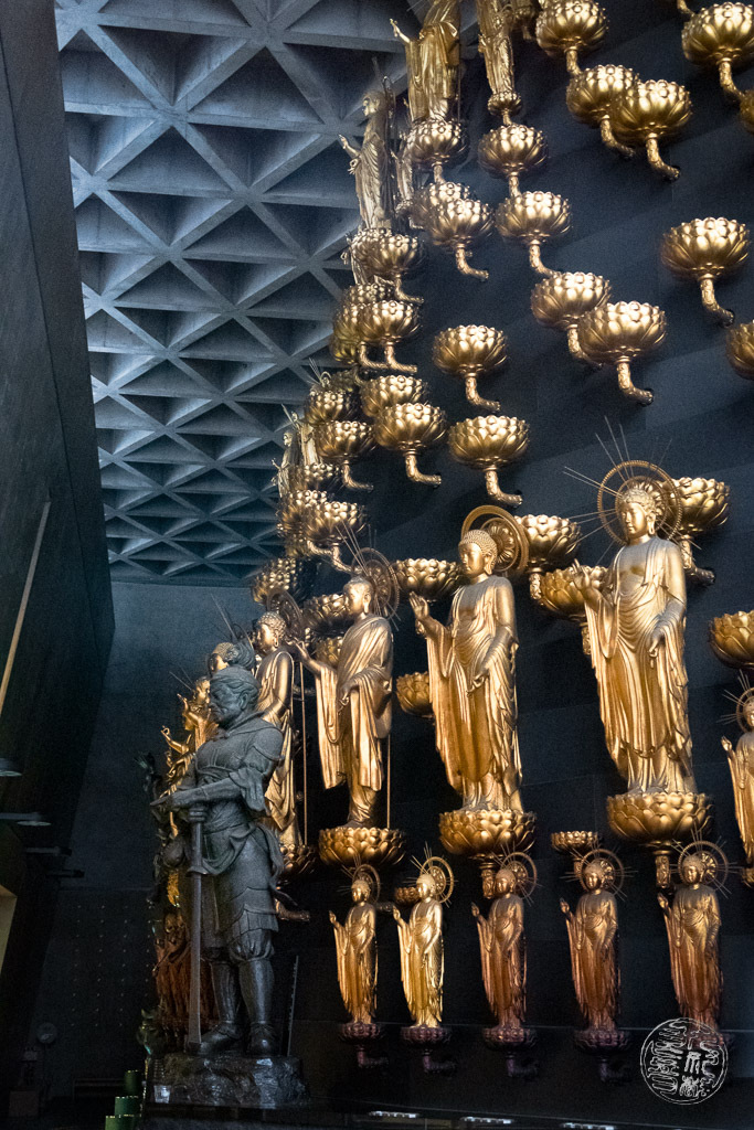 多くの聖なる友人たち