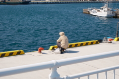 埠頭にて