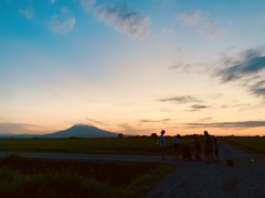 今年の夏の思い出は、黄昏時のグラデーション