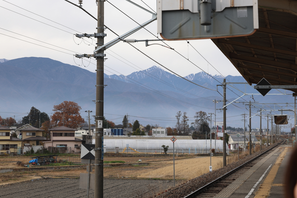 JR梓橋駅からの常念岳