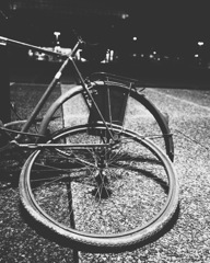 ひとりぼっちの車輪