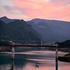 夕暮れの橋
