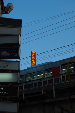 電車と看板