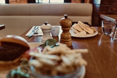 赤レンガでランチ