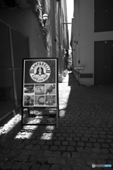 路地裏の光
