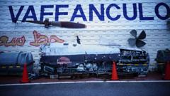 戦闘機の残骸