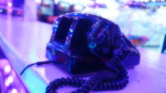 幻想的な黒電話