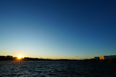 強風の夕暮れ①