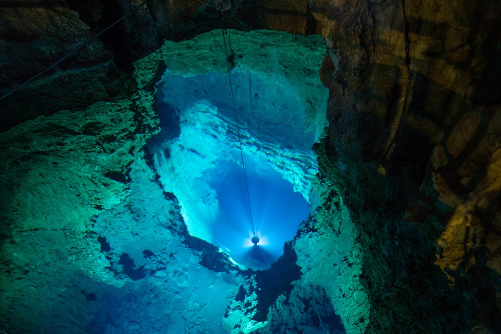 龍泉洞／第三地底湖