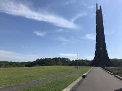 在りし日の北海道百年記念塔