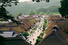 雨の日の大内宿
