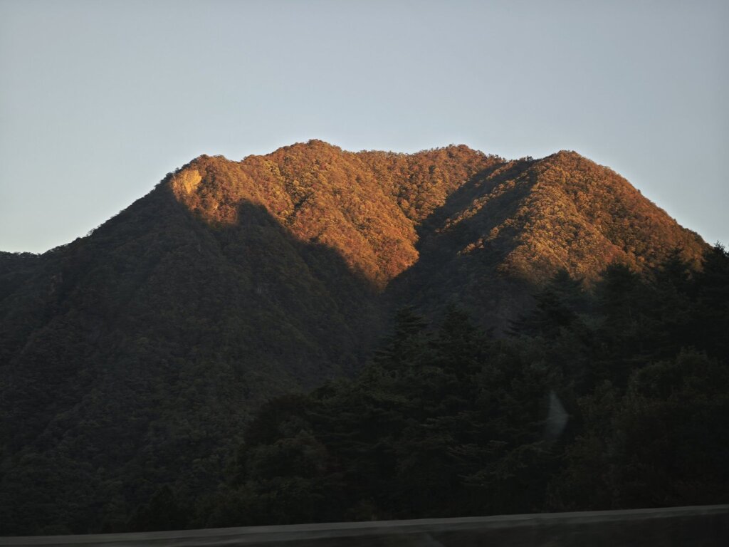 山肌