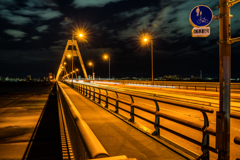 夜の橋