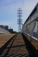 影は続くよ どこまでも♪