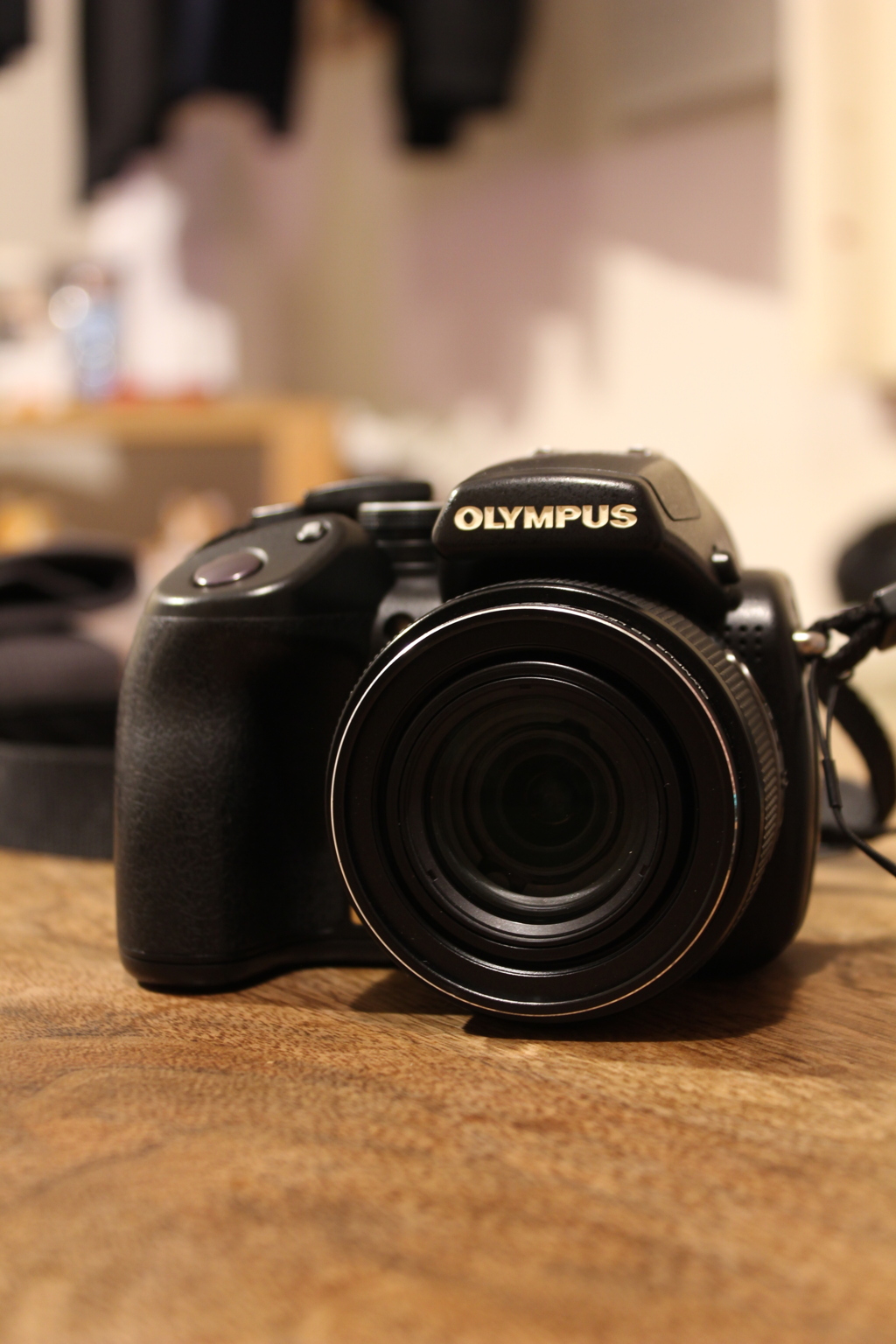 OLYMPUS CAMEDIA SP-570UZ