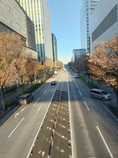 ず〰っと遠くへ