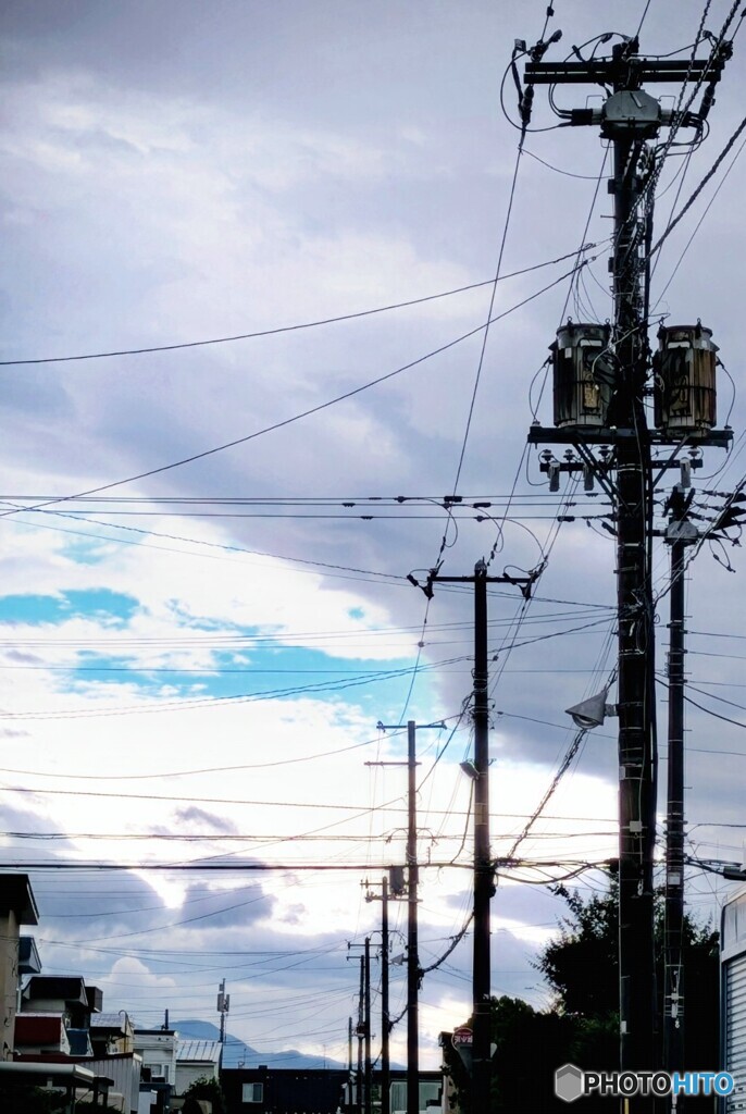 小雨の切れ目に青空