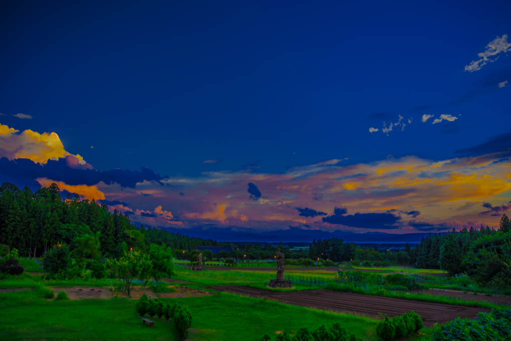 夕暮れの田園