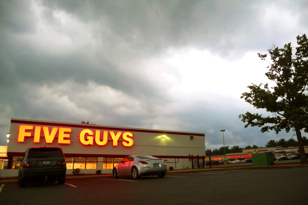FIVE GUYS