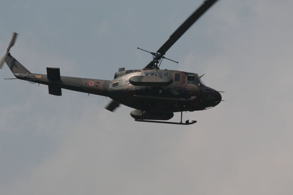 UH-1（対戦車地雷散布器装備）