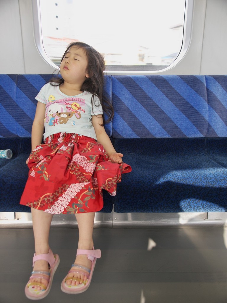 電車で寝る2
