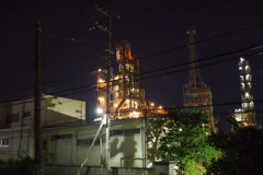 町中の工場