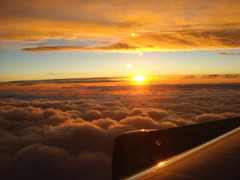 飛行機から見た夕焼け