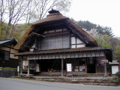 秋田の旅 「藁葺きの家」
