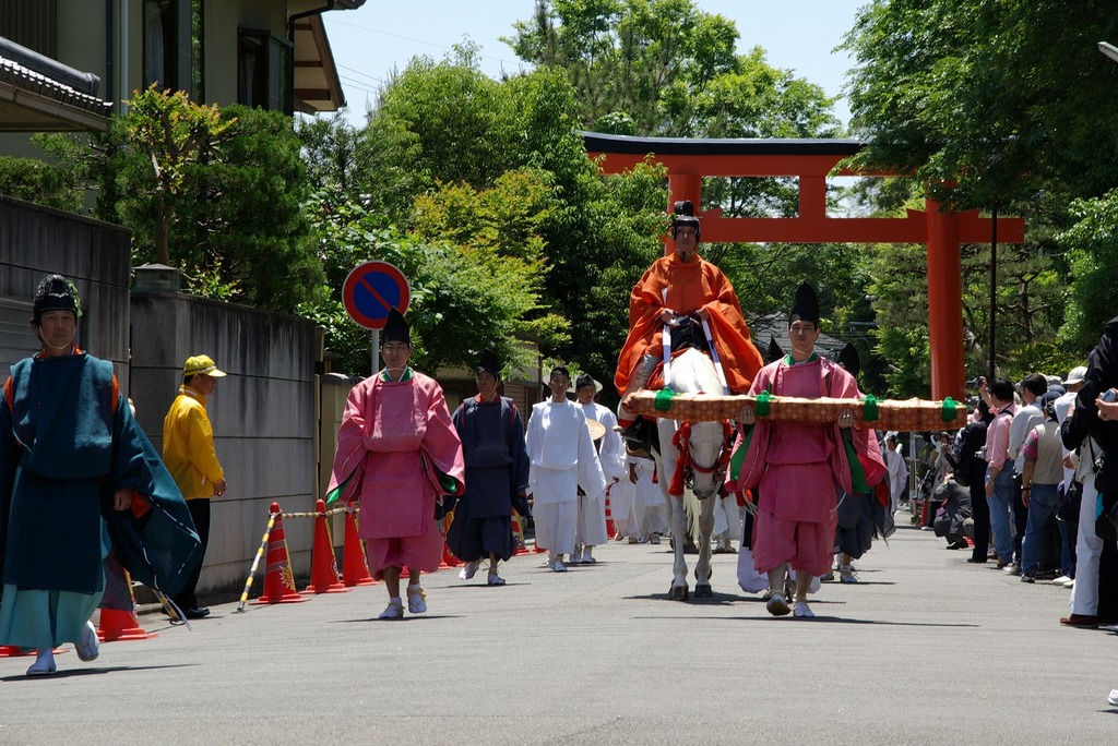 P0908葵祭　和琴