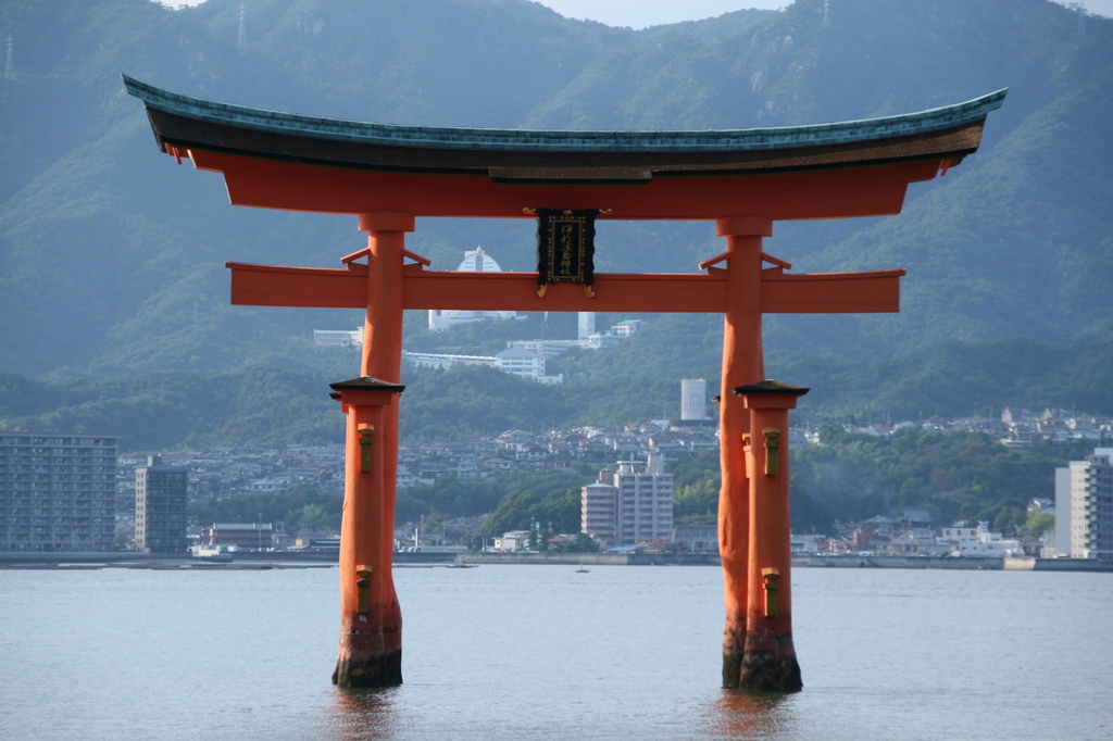 鳥居