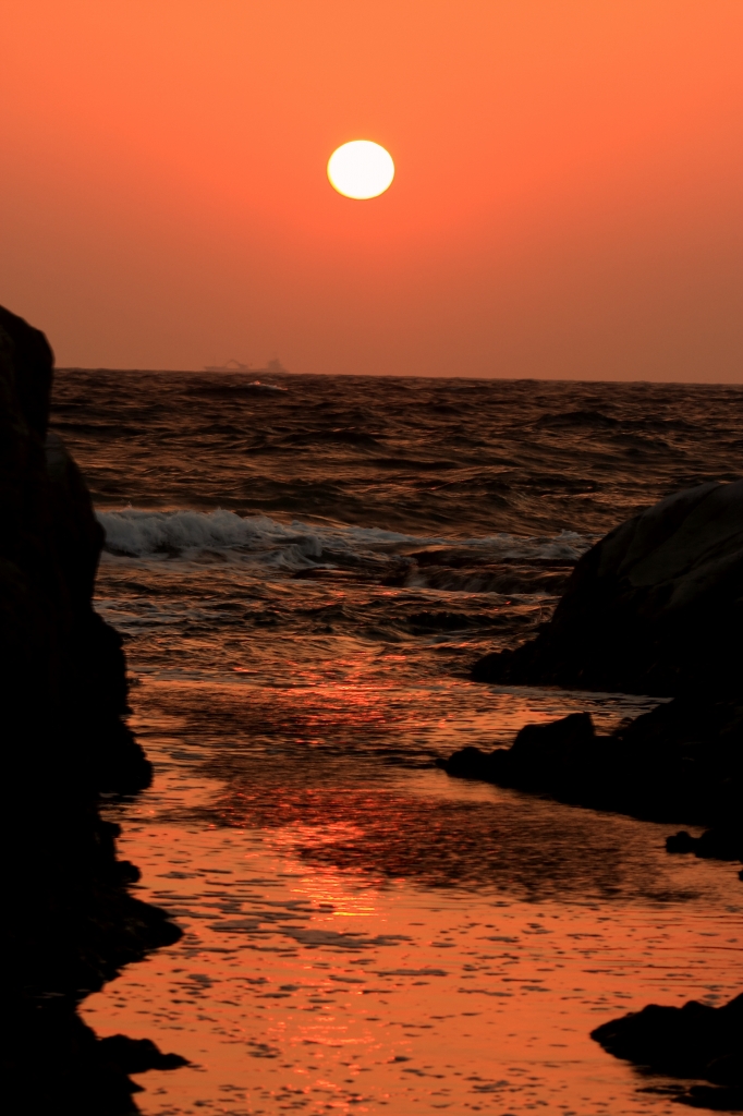 沈むゆく夕日　１