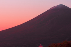 山染まる