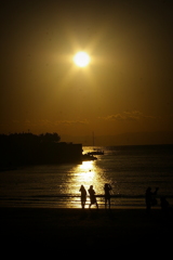 影絵小屋・逗子海岸