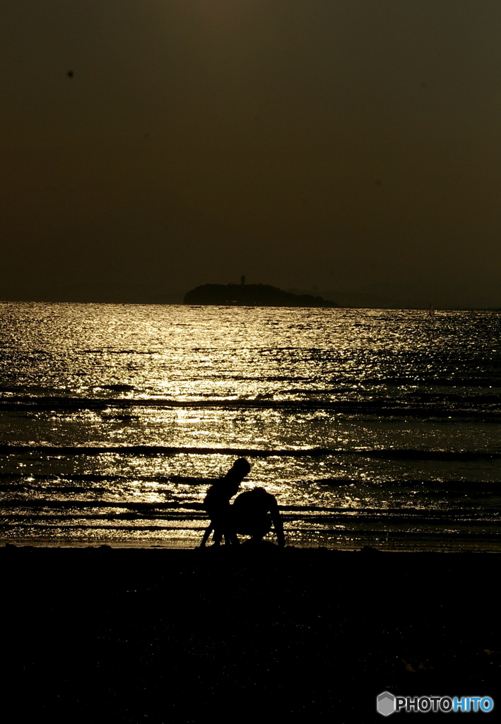 影絵小屋・逗子海岸