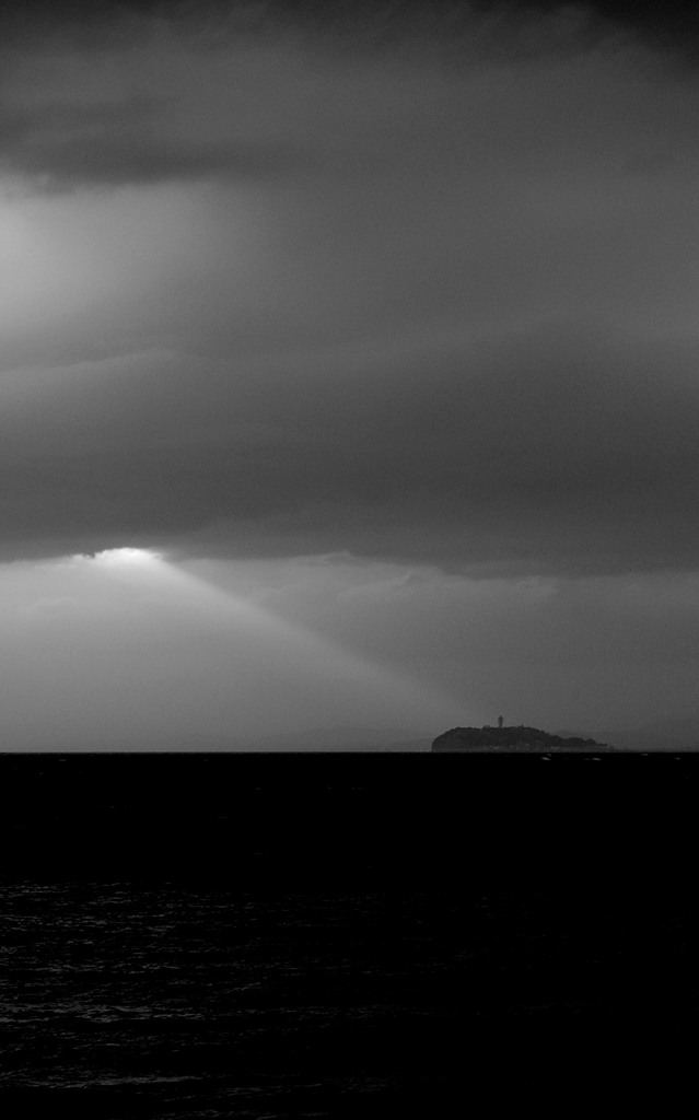 一筋の・・・・・。