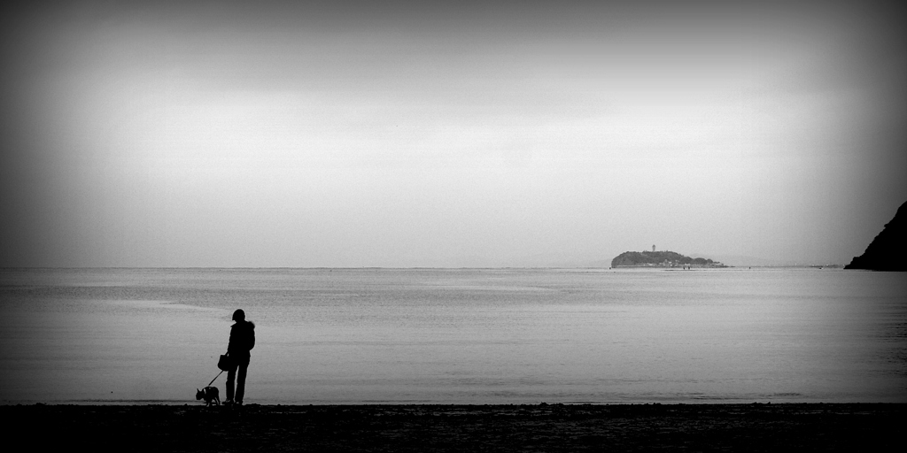 影絵小屋・逗子海岸