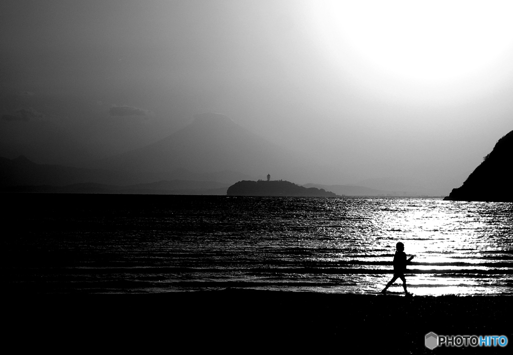 影絵小屋・逗子海岸