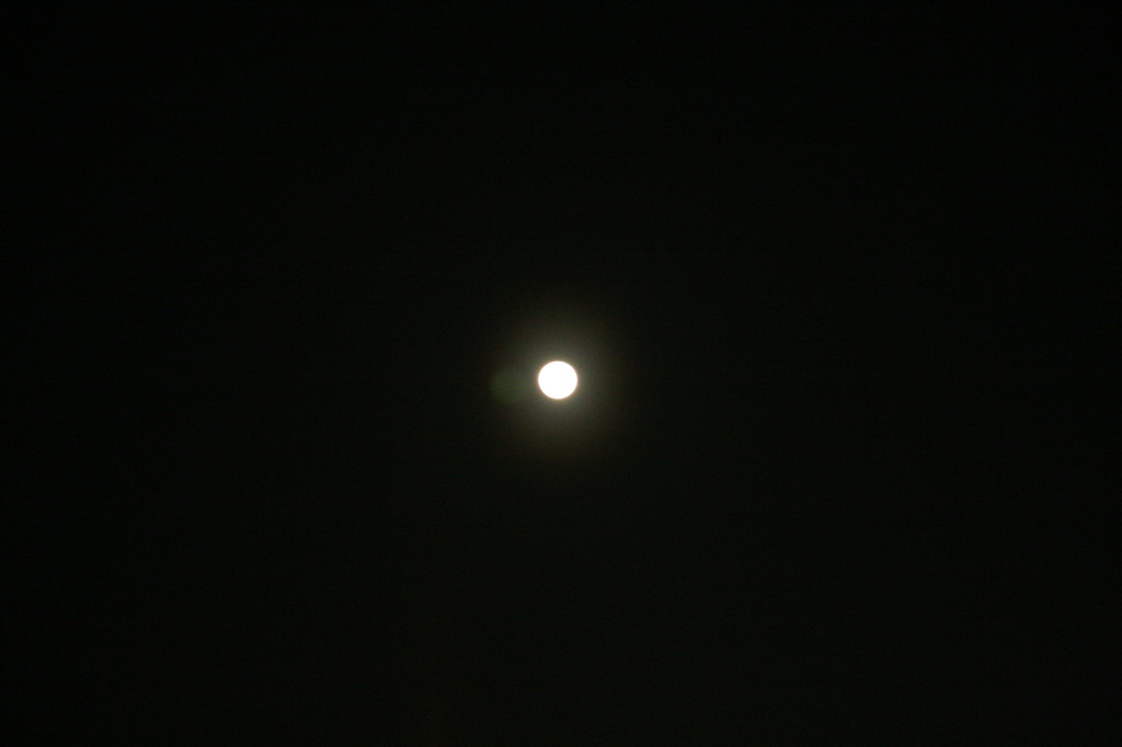 月